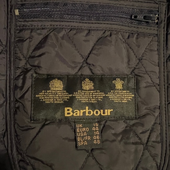 Barbour Navy quilted jacket with corduroy collar - Picture 4 of 4